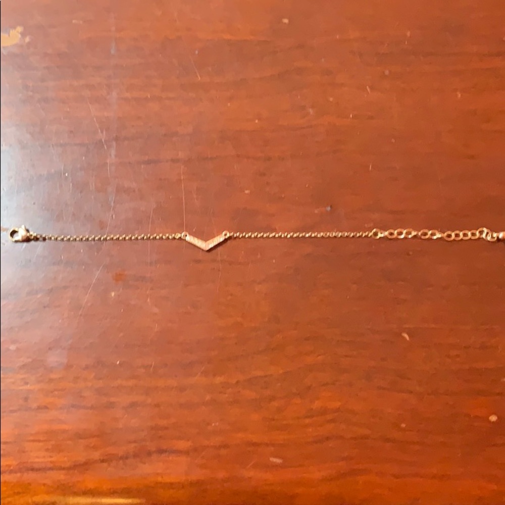 V Bracelet